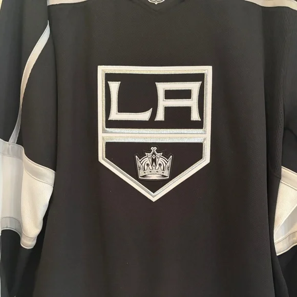 Adidas LA KINGS NHL Jersey - Picture 3 of 7